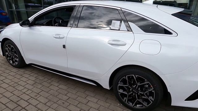 Nowa Kia Proceed GTLine / MY2022/ Biała perła/DeluxeWhite/ facelifting / exterior/ KiaInterbisGdańs смотреть онлайн