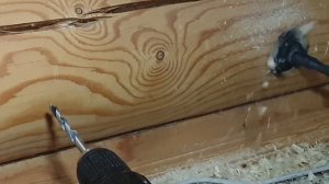 Как просверлить под подрозетник в бревне