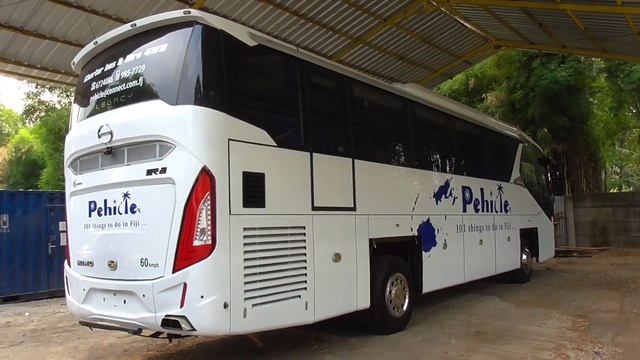 Berkunjung ke Pool Garasi Bus Royal Java, Wow Ternyata ada Armada di GIIAS 2018 смотреть онлайн