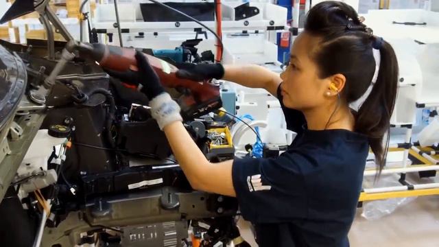 Peugeot 5008 PSA Rennes Plant смотреть онлайн