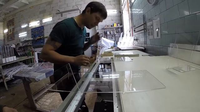 Как гнутся карманы из оргстекла смотреть онлайн