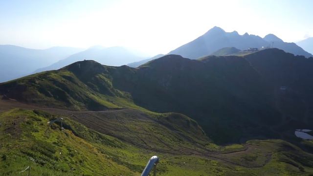 ВЫСОКО ВЫСОКО В ГОРАХ. Сочи - Роза Пик высота 2320 метров смотреть онлайн