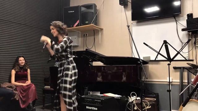 Мама, Папа, Я и Джаз - RipsiMia (Рипсимэ Гюлезян) смотреть онлайн