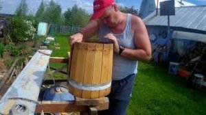 Банные принадлежности. Восстановление деревянной кадки для воды.
