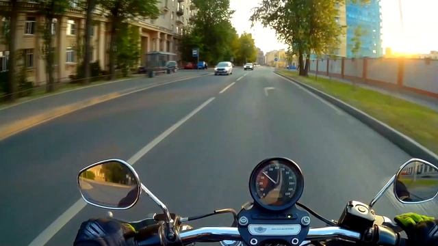 Катка выходного дня | SPORTSTER vs Intruder 800 смотреть онлайн