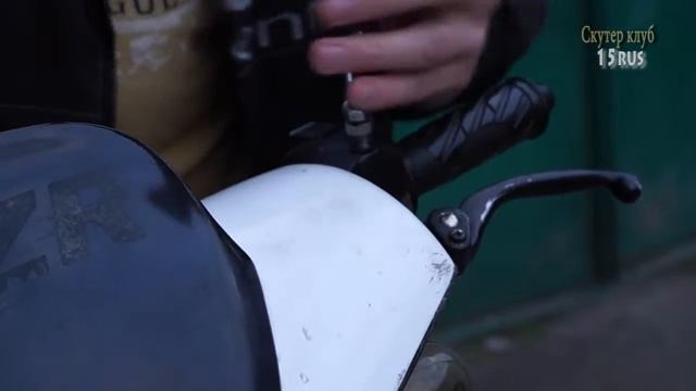 Установка зеркал на скутер, не так все просто. А очень просто! смотреть онлайн