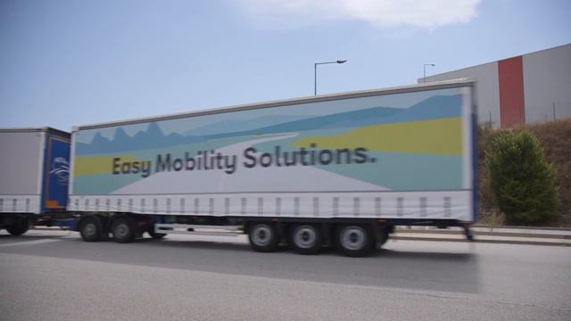 Longest Truck Driving On European Roads, Lenght 31.70 Metres - Unravel Travel TV