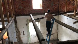 Как поднять крышу или потолок домкратом | Ремонт в саманном доме