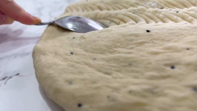 Afghan Komach Sponge Bread Perfect with Tea کوماچ مجلسی( نان مشهور تاشقرغان) به روش آشپزخانه مزار смотреть онлайн