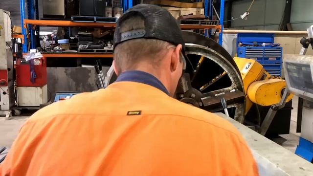 Machining a Polishing Drive Wheel | Using BIG Lathe Faceplate смотреть онлайн