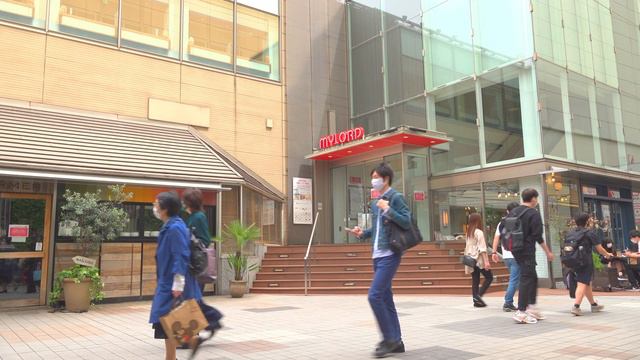 【4K HDR】Mosaic street (Japan Tokyo Shinjuku 2021) (モザイク通り) смотреть онлайн