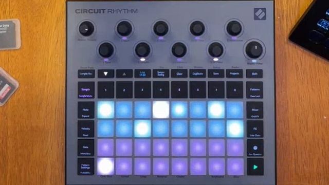 Novation Circuit Rhythm How To Make Your First Beat смотреть онлайн