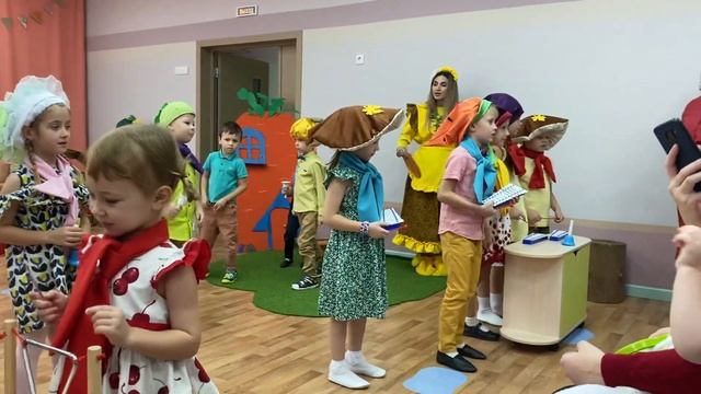 Утренник Осень 7л.1м. смотреть онлайн