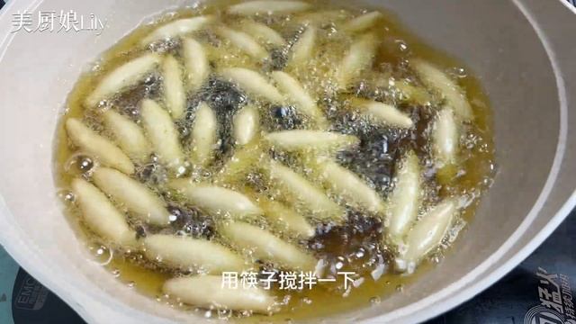 自從學會香蕉這吃法，孩子三天兩頭點名吃，上桌一盤不夠吃，真香，【麗麗廚房】，#香蕉的做法，#香蕉料理，#香蕉食譜，#家常菜，#美食，#cooking，#food，#Recipe #香蕉 #孩子愛吃 смотреть онлайн