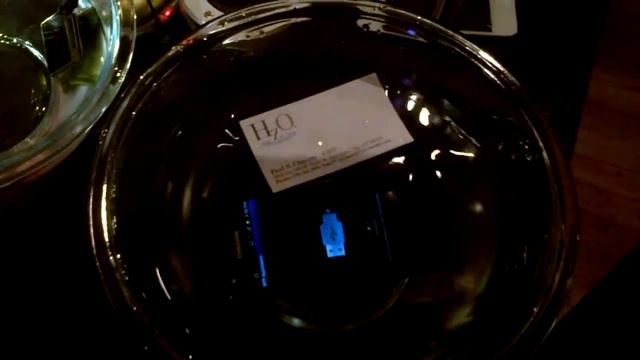 Samsung Galaxy SII теперь не боится воды(нанотехнология HzO) смотреть онлайн