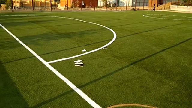 Укладка искусственной травы на мини футбольном поле смотреть онлайн