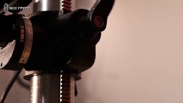 Настольный сверлильный станок серия JET IDP-15BV с плавной регулировкой скорости смотреть онлайн