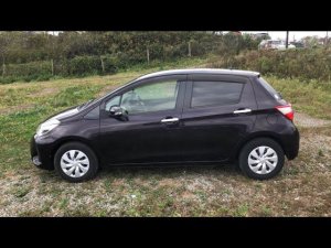 Обзор / тестдрайв Toyota Vitz nsp130 1,3л., Safety Edition ||| 2019 год выпуска / 3й рестайлинг