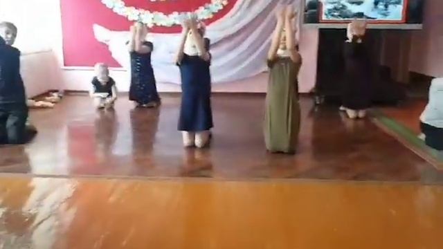 Инсценировка песни "Дети войны". смотреть онлайн