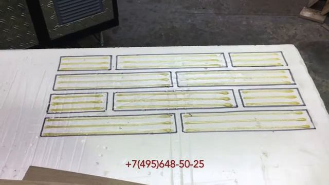 нанесение ПУР клея в производстве термопанелей смотреть онлайн