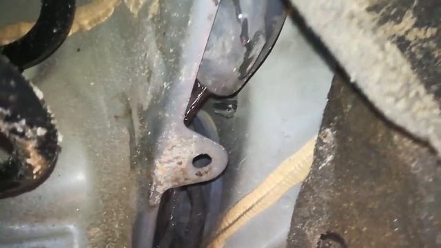 Чистка дренажей с лобового стекла Рено Сценик 4. смотреть онлайн