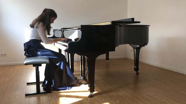 Javelyn Kryeziu ❋ W.A. Mozart Piano Sonata No.3 In B flat Major K.281, 1st movement смотреть онлайн