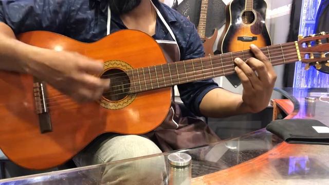 YAMAHA G-120 NYLON GUITAR (Review)NIPPON GAKI CO.LTD MADE IN JAPAN (Wilsons music instruments) смотреть онлайн