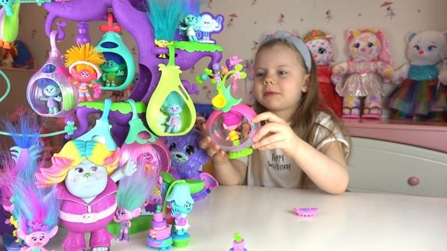 Игровой набор "Волшебное дерево троллей" - Hasbro Trolls Тролли Мировой тур #StayHome смотреть онлайн