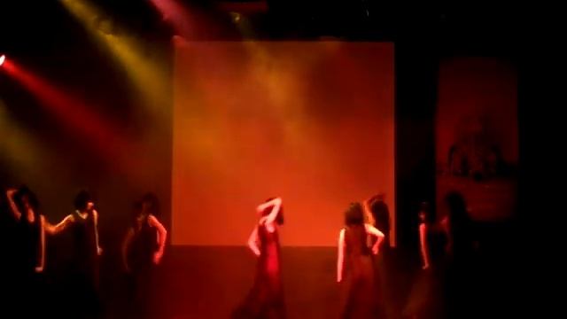 В тёмной комнате Шоу-балет LIFE