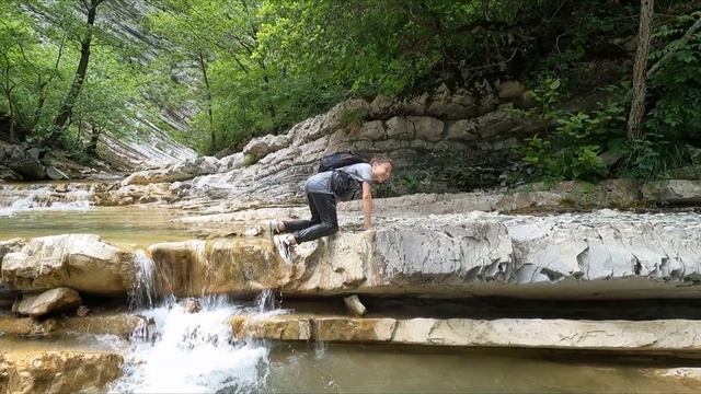 Долина 100 водопадов. Плесецкие смотреть онлайн