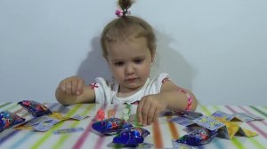 Киндер Макси Миньйоны и пакетики сюрприз с игрушкой Стикизы Kinder Maxi Minions