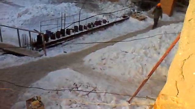 Стройка на Советской, Саратов. VID 20150127 141423 смотреть онлайн
