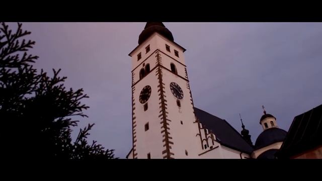 Canon Eos 100D + EF-S 18-55 DC III смотреть онлайн