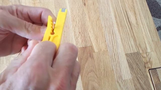 Network UTP Cable Stripping Tool смотреть онлайн