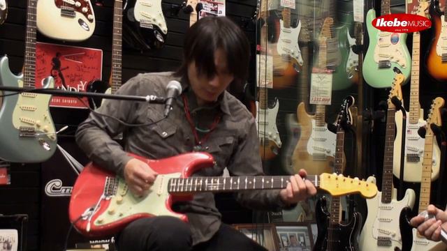 【池部楽器店】Fender Custom Shop 2016 Limited Model 61 Stratocaster Relic Fiesta Red（Featuring 澄田健氏） смотреть онлайн