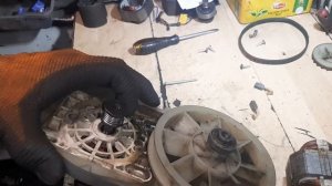 Gardena PowerMax 1100 32 замена подшипников электродвигателя.