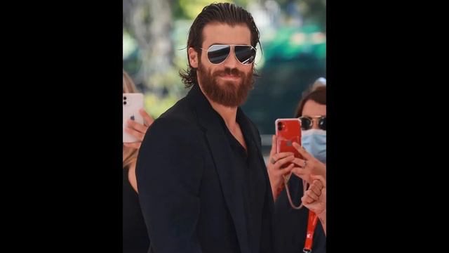 Sviluppi recenti... Can Yaman sarà a Istanbul per Natale? смотреть онлайн