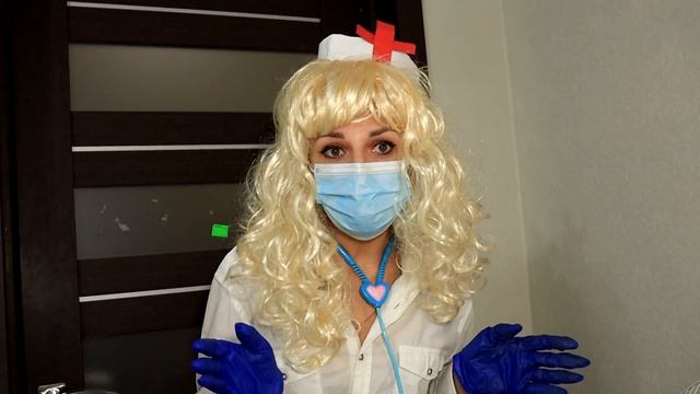 МЕДСЕСТРА ПОСТАВИЛА НАСТОЯЩУЮ КАПЕЛЬНИЦУ. ЮЛЯ НАУЧИЛАСЬ ДЕЛАТЬ ПРИВИВКИ от ВИРУСА.  // юс шоу