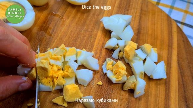 Самый быстрый и простой рецепт сочнейшей брускетты с авокадо из доступных ингредиентов смотреть онлайн