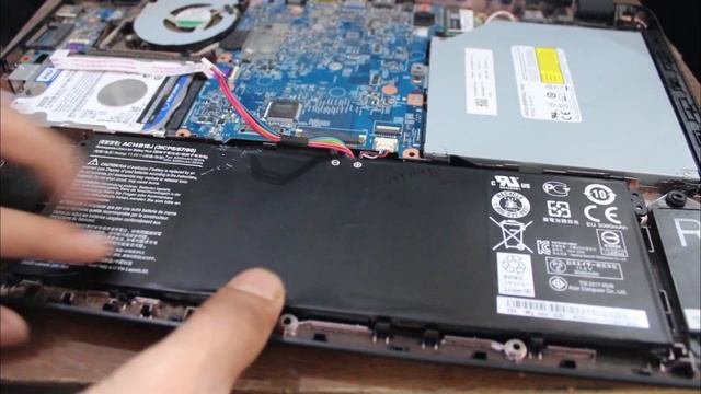 Acer Internal Battery Replacement |ES 15 and All Model Laptos смотреть онлайн
