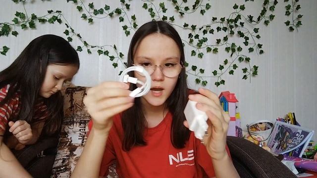 МНЕ КУПИЛИ АЙФОН 13!!!!! ЧТООООО!!!!!????? смотреть онлайн