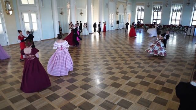 Венский вальс 2 (Vienna Waltz), танец (dance) смотреть онлайн