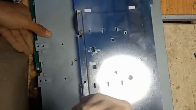 صيانة شاشة الكمبيوتر NEC LCD1701 عطل الباور 17 بوصة - صيانة شاشة ال سي دي كمبيوتر ان اي سي عطل باو смотреть онлайн