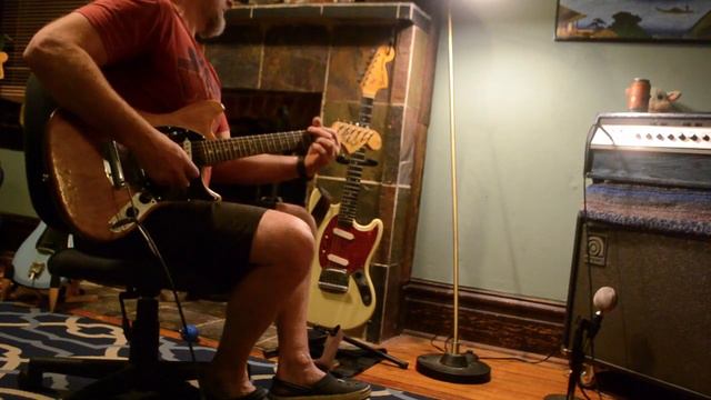 video 2 of 1977 Fender Mustang FS смотреть онлайн