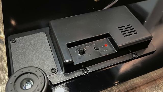 Недорогие, но достойные проигрыватели Music Hall mmf-1.3 и mmf-1.5 смотреть онлайн