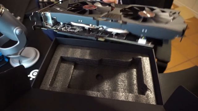 Asus Geforce Strix GTX 970 DirectCU II 4GB | UNBOXING | mini review en Español | Gráfica potente смотреть онлайн