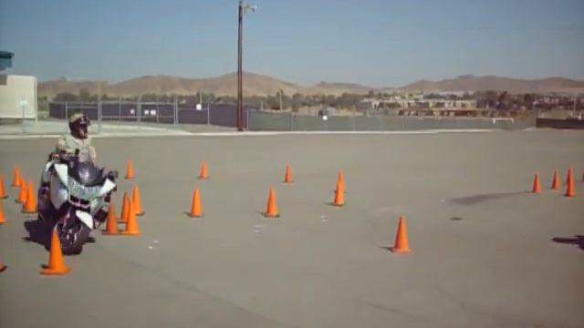 Motor cops at training 2 смотреть онлайн