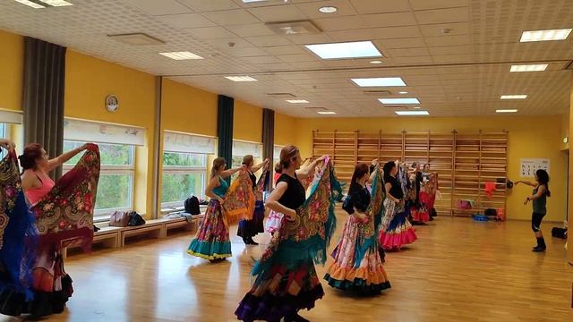 Gypsy dance Tehnika Nataliia Kulishenko - Технический урок Наталии Кулишенко-Цыганский танец смотреть онлайн