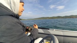 Рыбалка Владивосток, ловля большого минтая с лодки