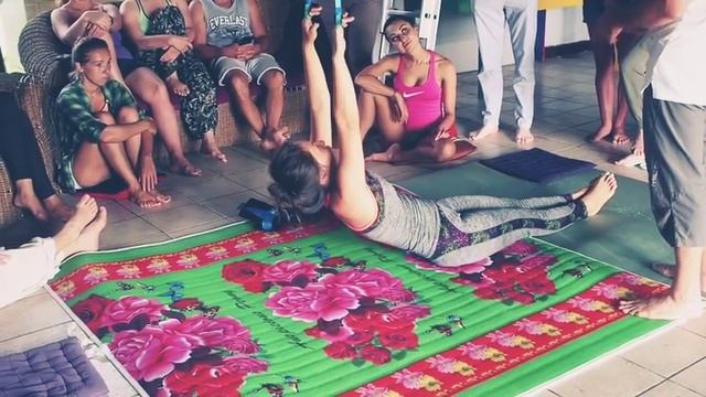 Йога на веревочках